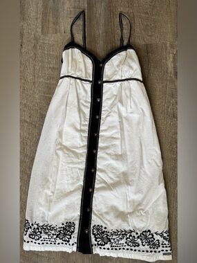 Roxy Vintage Heart Button Mini Dress, Black Trim, embroidered Floral Hem, M